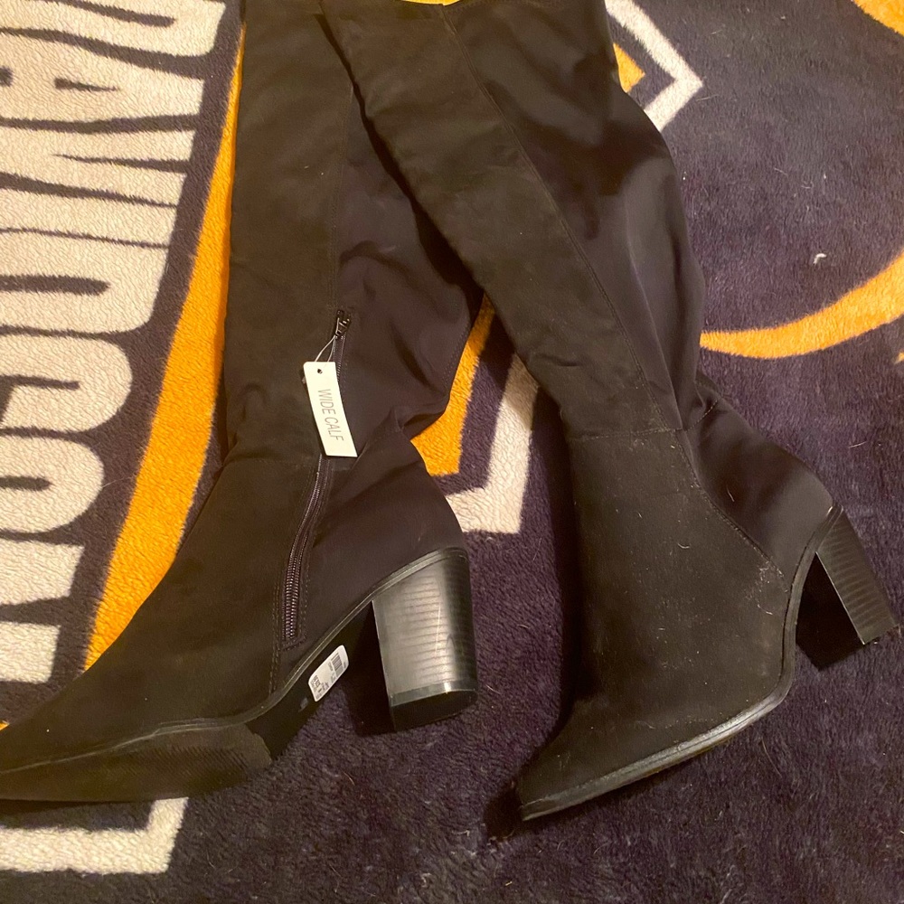 Black knee high sexy boots